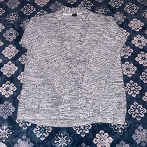 Women's Gray Knit cardigan